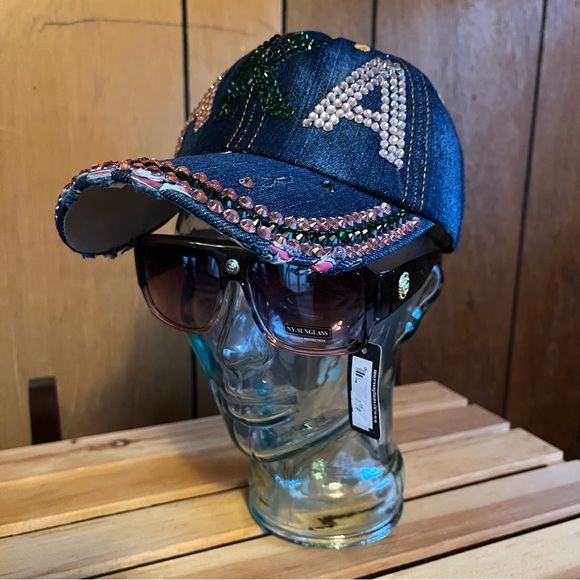 Black/Pink Color Fade Sunglasses - Picture 7 of 14